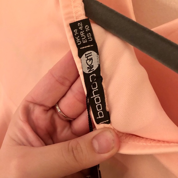 Strappy lowcut dress - Picture 4 of 4